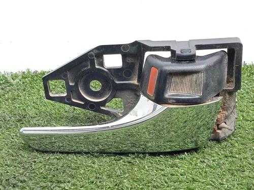 Used Front right interior door handle TOYOTA RAV 4 IV (_A4_) 2.2 D 4WD (ALA49) (150 hp) 17490009