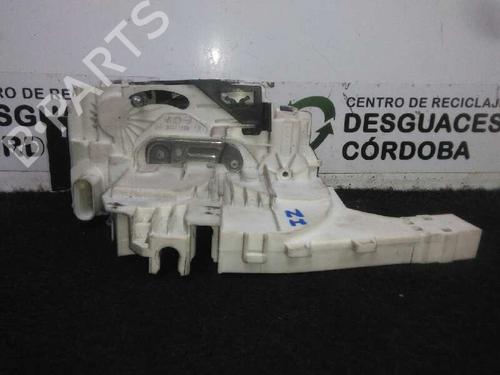 Front left lock VW CRAFTER 30-35 Bus (2E_)  A9067202135 | 4.PINES