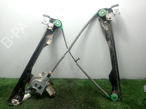 Fensterheber links vorne FORD FOCUS I (DAW, DBW) 1.8 TDCi | BP29613694C22 