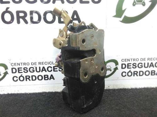 Used Front left lock CHRYSLER VOYAGER / GRAND VOYAGER IV (RG) 3.3 (174 hp) 12215973