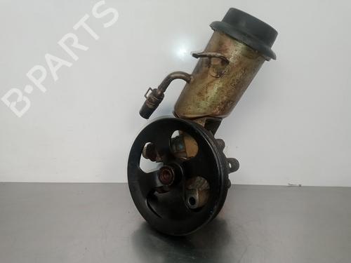 Used Steering pump TOYOTA YARIS (_P1_) 1.3 (NCP10, SCP12_) (86 hp) 5722699