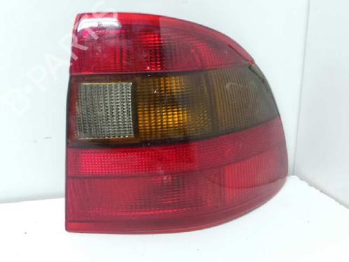 Used Right taillight OPEL ASTRA F Hatchback (T92) 1.6 i 16V (F08, M08, F68, M68) (100 hp) 5723213