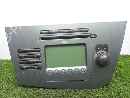 Used Radio SEAT LEON (1P1) 1.9 TDI (105 hp) 12948439