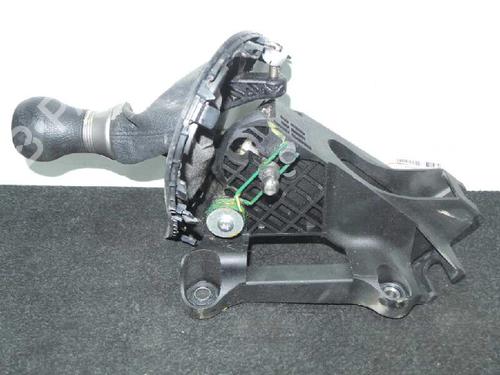 Used Gear lever TOYOTA AURIS (_E15_) 1.4 D-4D (NDE150_, NDE150R) (90 hp) 7407115