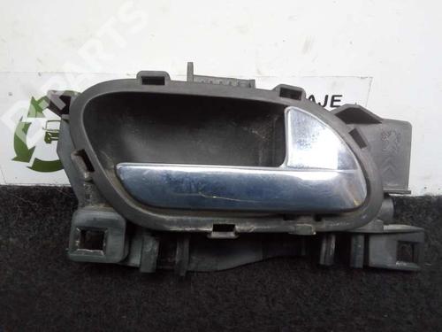 Used Rear right interior door handle Rear right interior door handle PEUGEOT 207 (WA_, WC_) 1.6 HDi (109 hp) 10914171 10914171