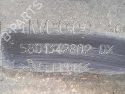 Front right wheel arch trim IVECO DAILY V Van 35C17, 35S17, 40C17, 45C17, 50C17, 60C17, 65C17, 70C17 | BP15818586C135 