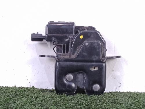 tailgate-lock-renault-clio-iv-grandtour-kh_-2012-2013-2014-2015-2016-2017-2018-2019-2020-2021-31628711 main image