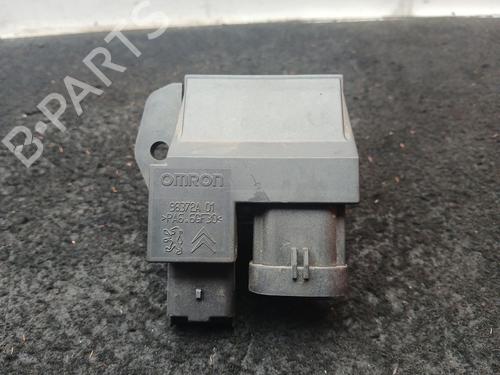 Used Electronic module Electronic module CITROËN C3 III (SX) 1.2 PURETECH 82 (82 hp) 39992754 39992754