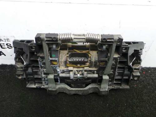 Klamka zewnętrzna drzwi przednich prawych AUDI A8 D3 (4E2, 4E8) 4.2 quattro | BP5716173C129 
