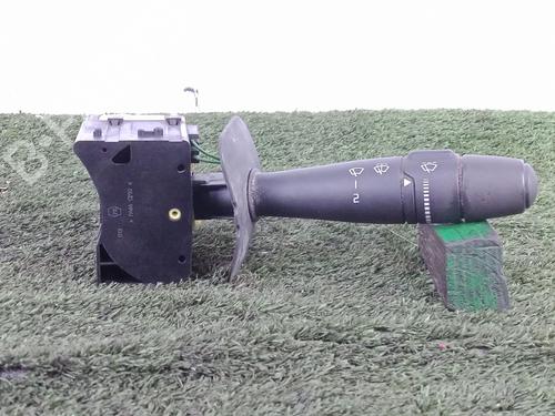 Used Steering column stalk RENAULT MEGANE I Classic (LA0/1_) 1.4 16V (LA0D, LA1H, lA0W, LA10) (95 hp) 28703376