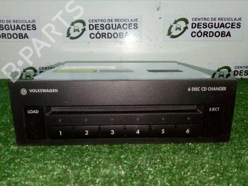 Used Radio VW GOLF V (1K1) 2.0 TDI 16V (140 hp) 7639157
