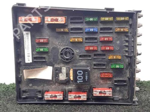 Used Fuse box VW PASSAT B6 (3C2) 2.0 TDI 16V (140 hp) 8075029