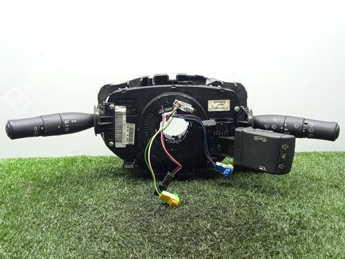 Used Headlight switch RENAULT MEGANE II Saloon (LM0/1_) 1.5 dCi (LM0F, LM0T, LM2B) (82 hp) 31753676