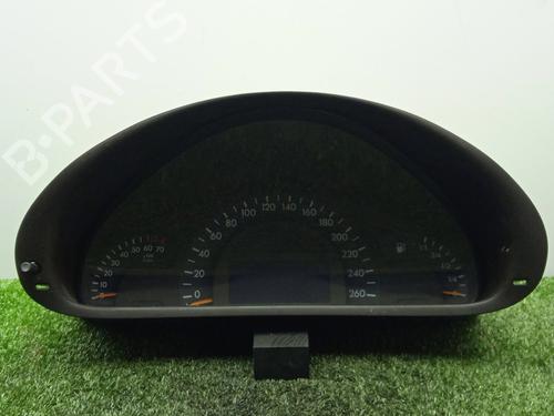 Used Instrument cluster MERCEDES-BENZ C-CLASS (W203) C 220 CDI (203.006, 203.008) (143 hp) 30599312