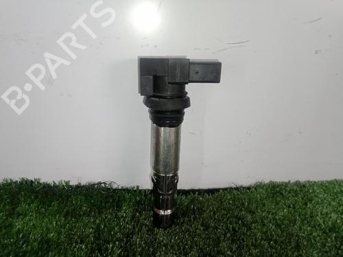 Used Ignition coil VW BORA I (1J2) 1.6 16V (105 hp) 22597749