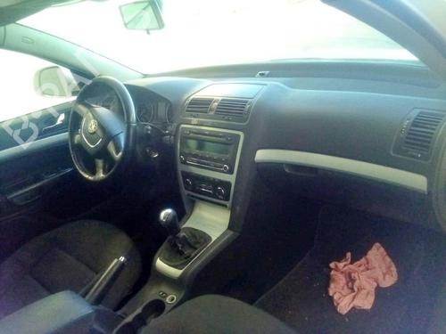 Left front window switch SKODA OCTAVIA II (1Z3) 1.6 TDI | BP33235397I27  - Image 8