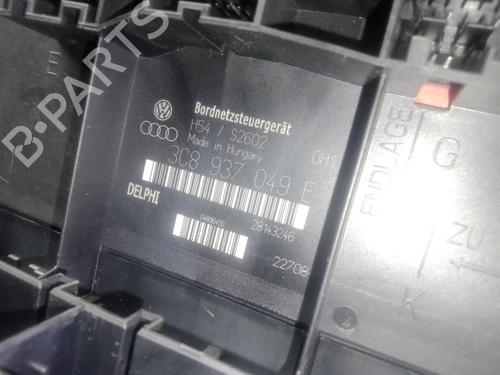 Fuse box VW PASSAT B6 (3C2) 1.9 TDI | BP28963005E1