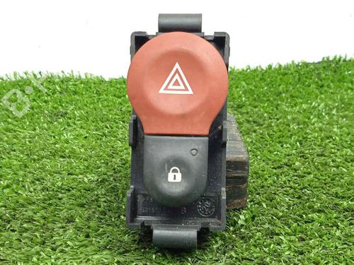 Used Warning switch RENAULT KANGOO / GRAND KANGOO II (KW0/1_) 1.5 dCi 115 (KW17) (115 hp) 11762182