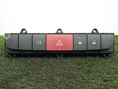 Used Warning switch CITROËN JUMPER II Van 2.2 HDi 120 (120 hp) 31157353