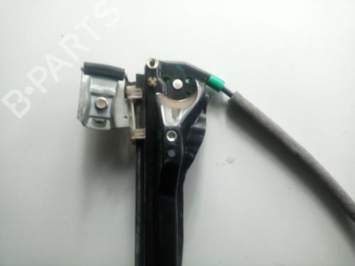 Fensterheber links vorne FORD FOCUS I (DAW, DBW) 1.8 TDCi | BP29613694C22 