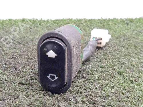 Used Left rear window switch MAHINDRA BOLERO Pickup 2.5 D 4x4 (100 hp) 27831365