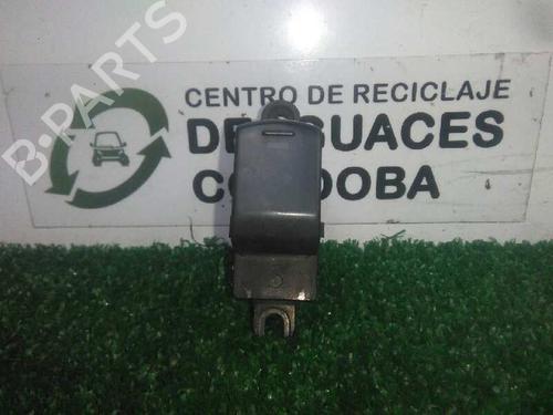 Used Right front window switch NISSAN NOTE (E11, NE11) [2005-2013]  21552319