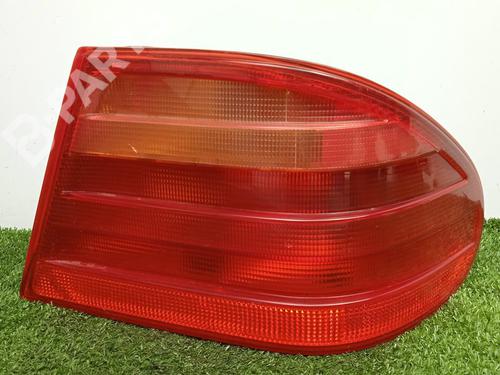 Used Right taillight Right taillight MERCEDES-BENZ E-CLASS (W210) E 290 Turbo-D (210.017) (129 hp) 11177102 11177102