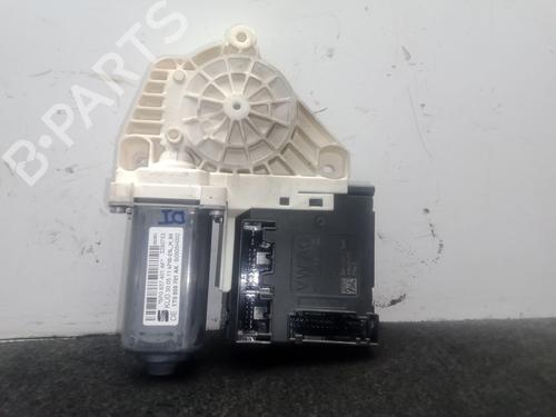 Rudehejsemotor forskærm venstre SEAT ALTEA XL (5P5, 5P8) 1.6 TDI (105 hp) 30967141