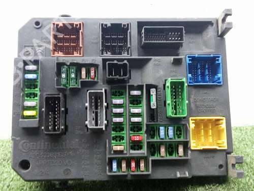 Used Fuse box Fuse box 38173861 38173861