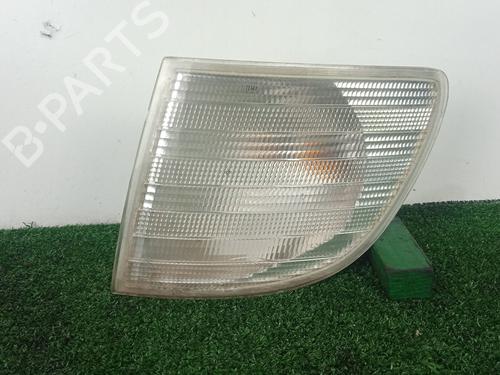 Used Left front indicator MERCEDES-BENZ VITO Bus (W638) 108 CDI 2.2 (638.194) (82 hp) 27375831