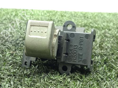 Used Right rear window switch HONDA CR-V II (RD_) 2.2 CTDi (RD9) (140 hp) 30773810