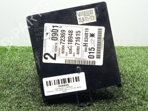 Used Fuse box RENAULT VEL SATIS (BJ0_) 2.2 dCi (BJ0E, BJ0F) (150 hp) 30435426