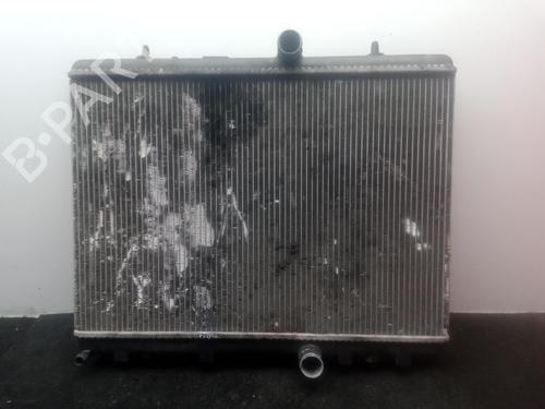 Radiador de água PEUGEOT 5008 (0U_, 0E_) 1.6 HDi (110 hp) 32271385