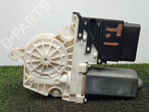 Used Left rear window motor SEAT LEON (1M1) 1.9 TDI (110 hp) 31641812