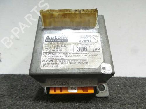 Used ECU airbags PEUGEOT 306 Hatchback (7A, 7C, N3, N5) [1993-2003]  5710285