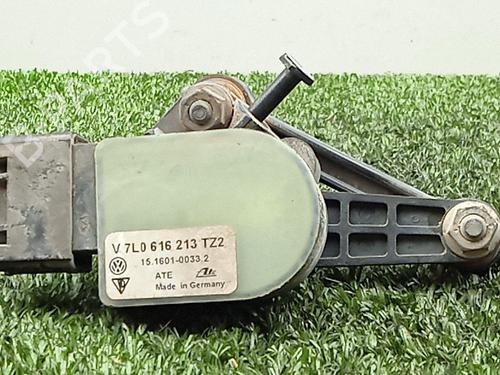 Used Headlight adjuster motor VW TOUAREG (7LA, 7L6, 7L7) 5.0 V10 TDI (313 hp) 33130384