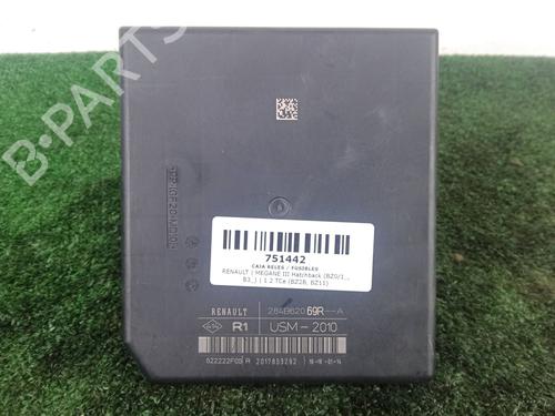 Fuse box RENAULT MEGANE III Hatchback (BZ0/1_, B3_) 1.2 TCe (BZ2B, BZ11) | BP31947160E1