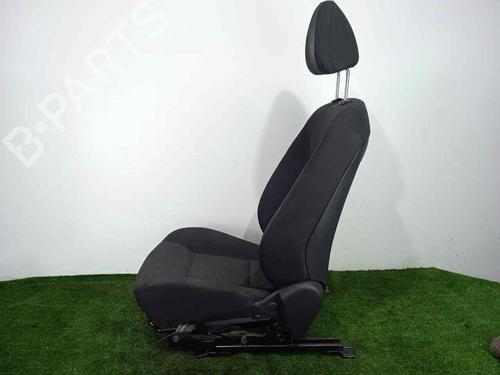 Right front seat HYUNDAI i40 I CW (VF) 1.7 CRDi | BP10042829C16