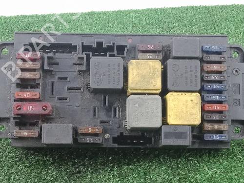 Used Fuse box MERCEDES-BENZ CLK (C209) CLK 270 CDI (209.316) (170 hp) 27631497