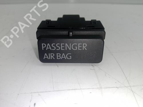 Used Switch VW TOURAN (1T3) 1.2 TSI (105 hp) 16306638