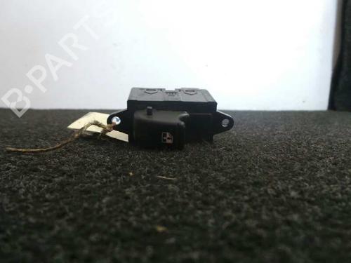 Used Right rear window switch DAEWOO NUBIRA Saloon (J100) [1997-2025]  12208094