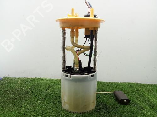 Pompe à carburant Pompe à carburant VW PASSAT B6 (3C2) 2.0 TDI (140 hp) 39890162 39890162
