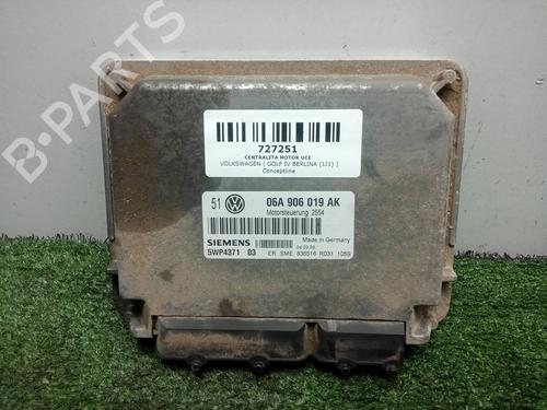Used Engine control unit (ECU) VW GOLF IV (1J1) [1997-2008]  26562152