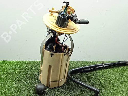 Used Fuel pump VOLVO XC90 I (275) [2002-2015]  28689802