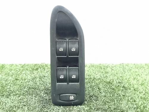 Used Left front window switch RENAULT LAGUNA II (BG0/1_) 1.9 dCi (BG08, BG0G) (120 hp) 30134869