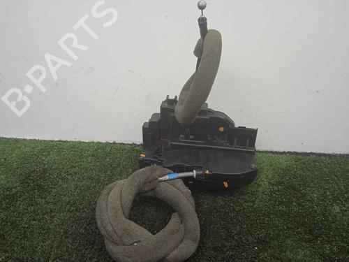 Used Front right lock NISSAN NV200 / EVALIA Bus [2010-2025]  8251640