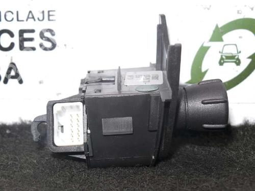 Used Steering wheel controls RENAULT SCÉNIC II (JM0/1_) 1.5 dCi (JM0F) (82 hp) 23399798