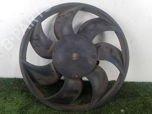 Used Radiator fan Radiator fan RENAULT MASTER III Platform/Chassis (EV, HV, UV) 2.3 dCi 145 FWD (EV0E, EV0F, HV0E, HV0F, UV0E, UV0F,... (146 hp) 40079095 40079095