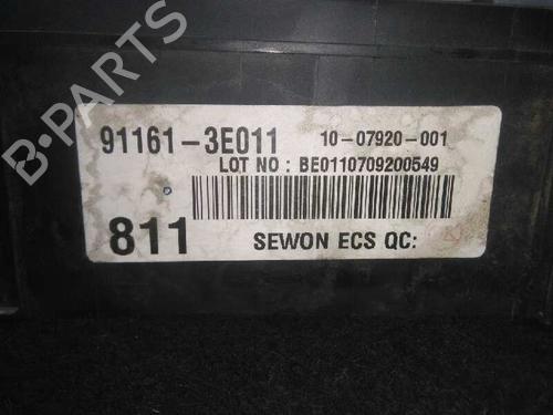 Fuse box KIA SORENTO I (JC)  | BP6067985E1 