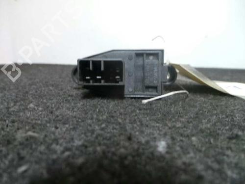 Right front window switch HYUNDAI H-1 / STAREX Bus (A1) 2.5 TCi | BP12208269I26 